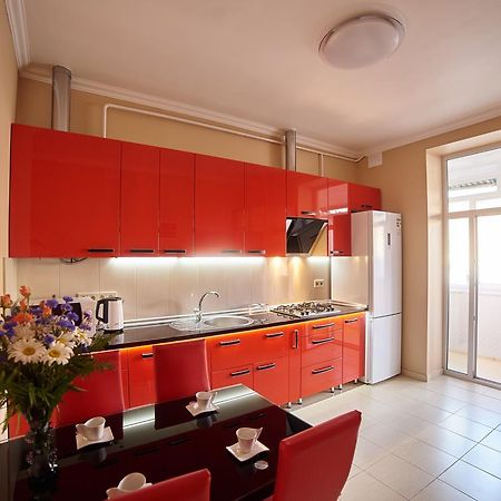 2 Bedrooms Apartment 150M From Opera House Lviv Buitenkant foto